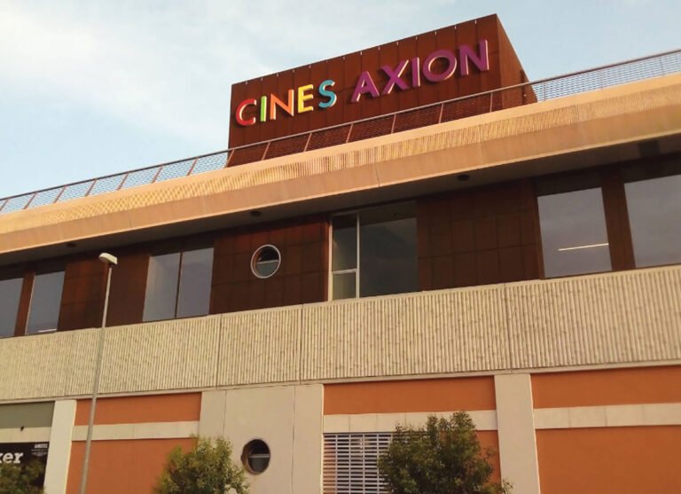 Cines Axión Playa San Juan
