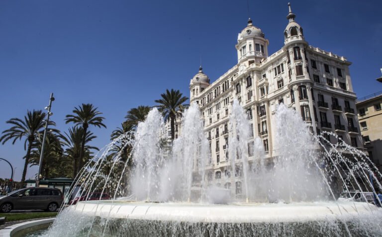 Las fachadas más emblemáticas de Alicante