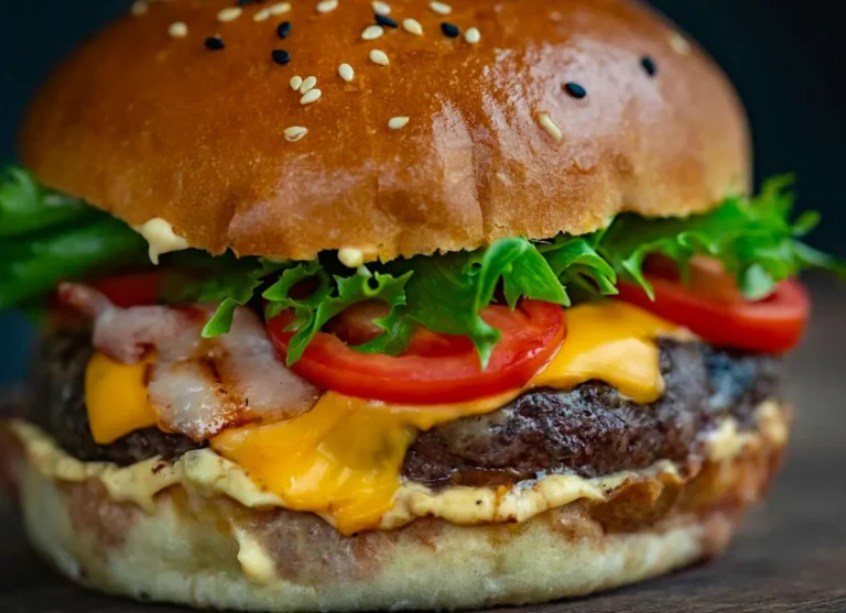 Disfruta de las mejores hamburguesas en buena compañía