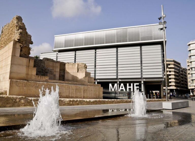 MAHE Elche